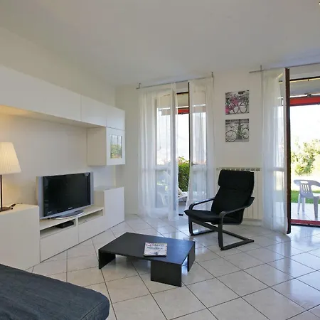Apartment Residenz La Fonte Pino Lago Maggiore